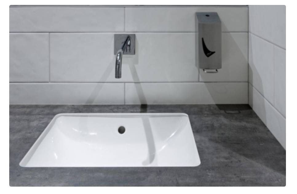 Soap dispenser 400 ml